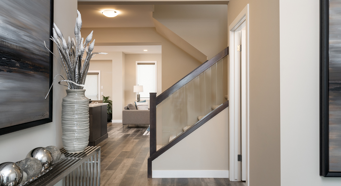 3. Foyer - 380 Windflower Road The Biscayne DG 14 C Broadview Homes Winnipeg