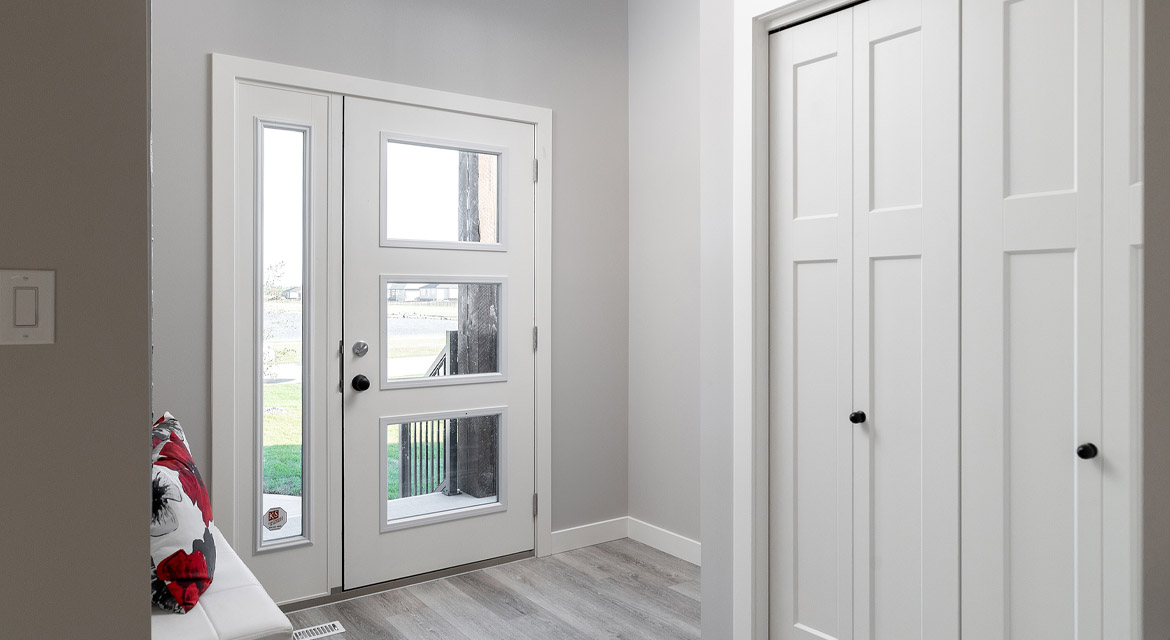 1. Foyer - 464 Maconnell The Pritchard DG 50 B Broadview Homes Winnipeg