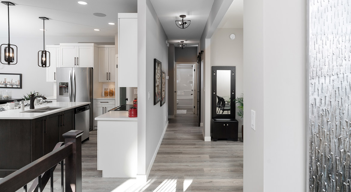 3. Front Entrance - 464 Maconnell The Pritchard DG 50 B Broadview Homes Winnipeg