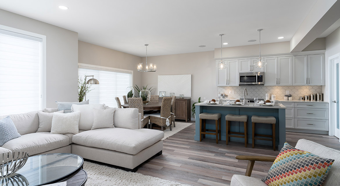 12. Great Room Eating Area and Kitchen - 63 Crestmont Drive The Harlow DG 17 A Broadview Homes Winnipeg
