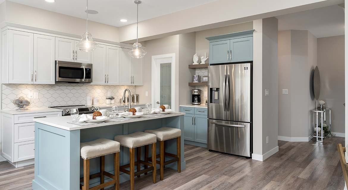 6. Kitchen - 63 Crestmont Drive The Harlow DG 17 A Broadview Homes Winnipeg
