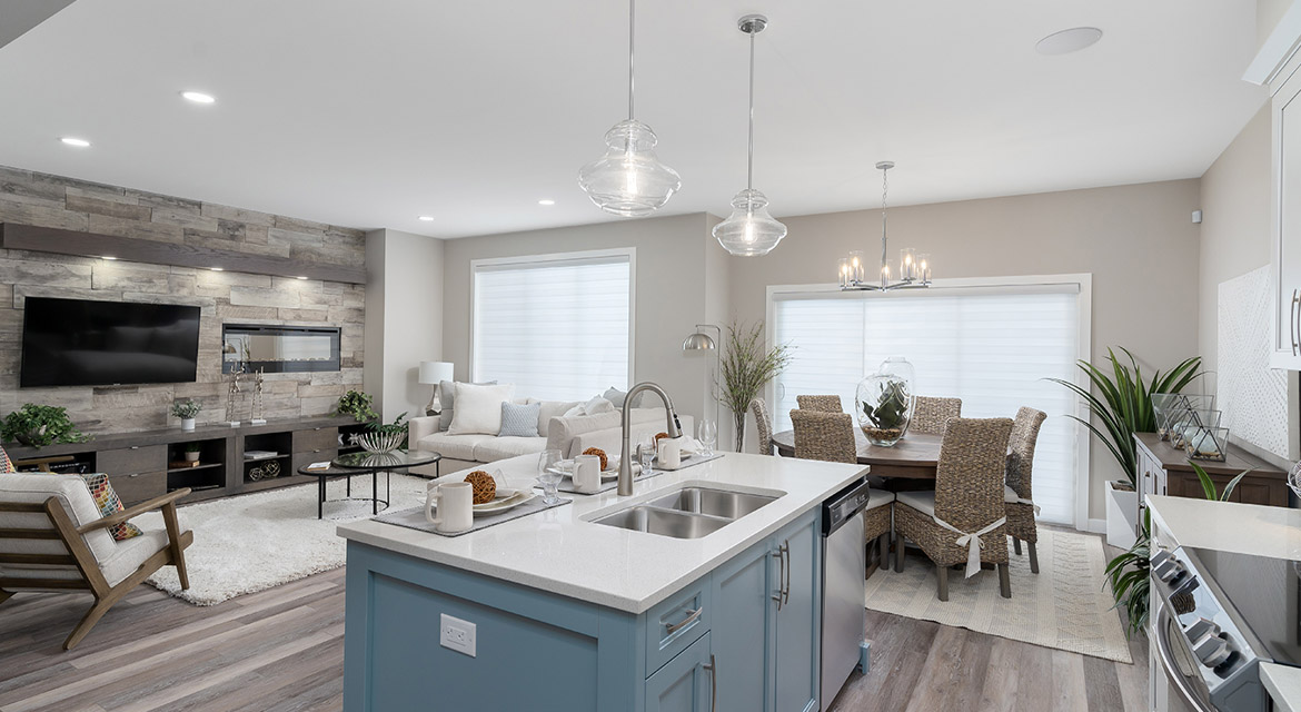 9. Kitchen Eating Area and Great Room - 63 Crestmont Drive The Harlow DG 17 A Broadview Homes Winnipeg