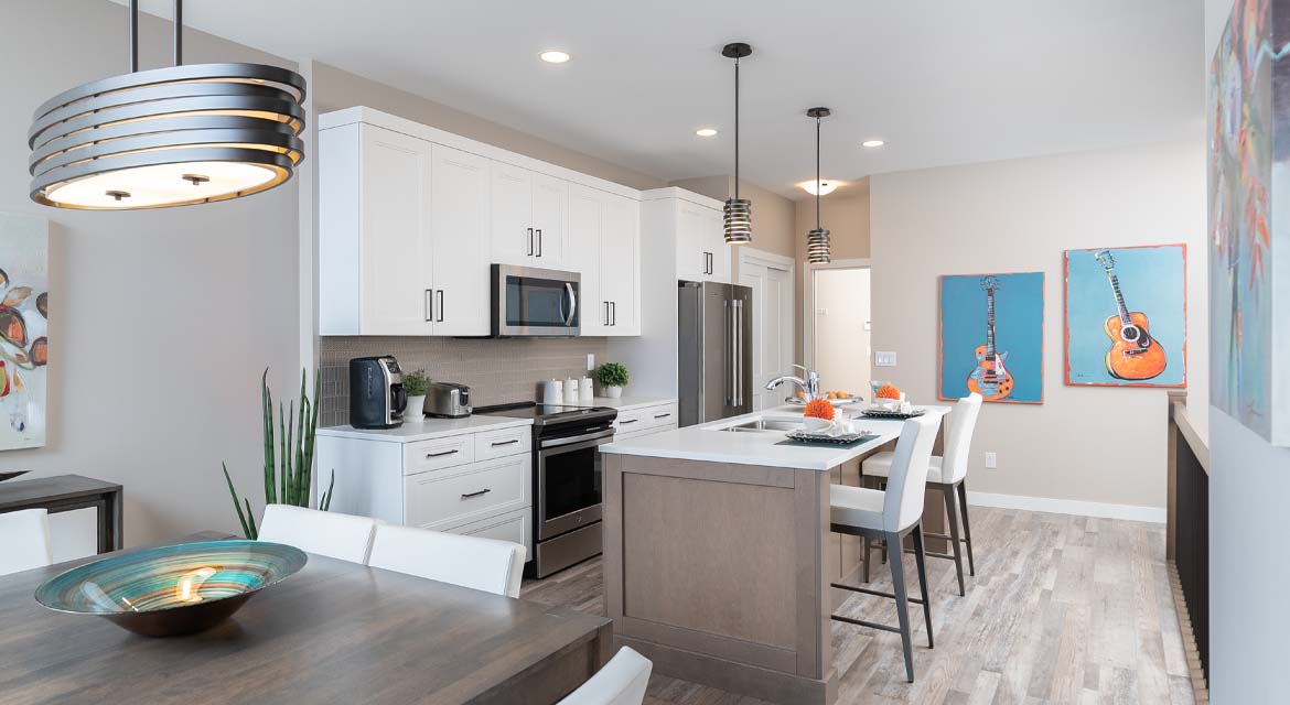 7.Kitchen-104-Middlechurch-Gate-The-Jasper-DGA-01-A-Broadview-Homes-Winnipeg-Parkview-Pointe