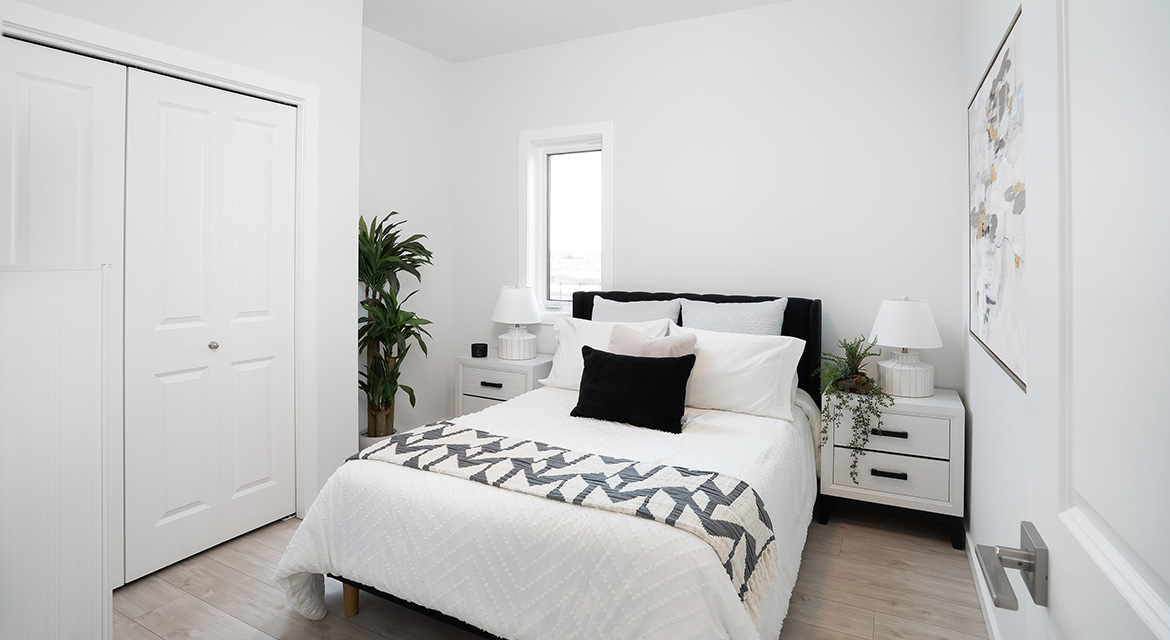 DG16HMainFloorBed