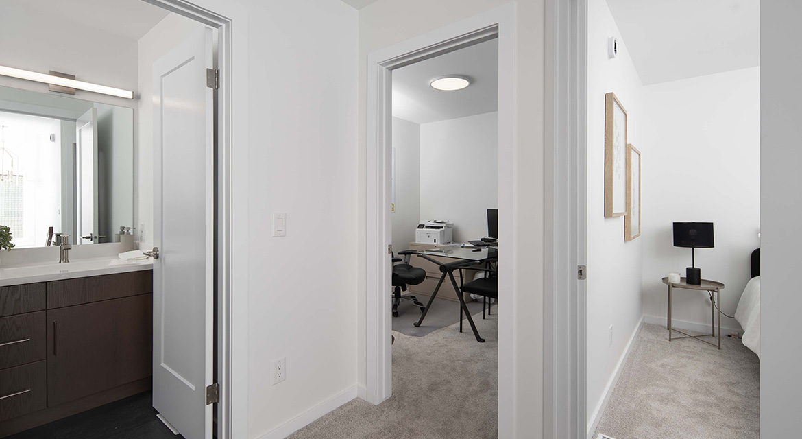 RG110CUpstairsLanding