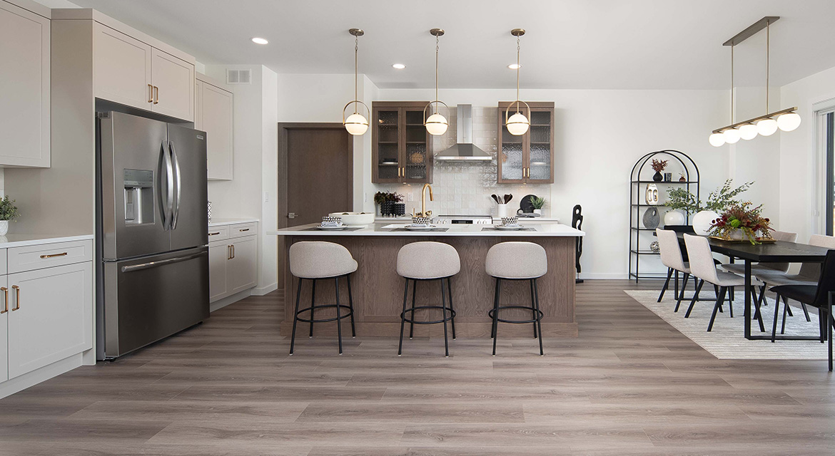 DG16HKitchen&EatingArea