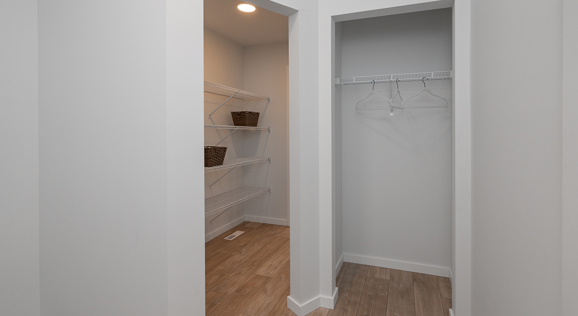 DG44FMudroom&amp;Pantry