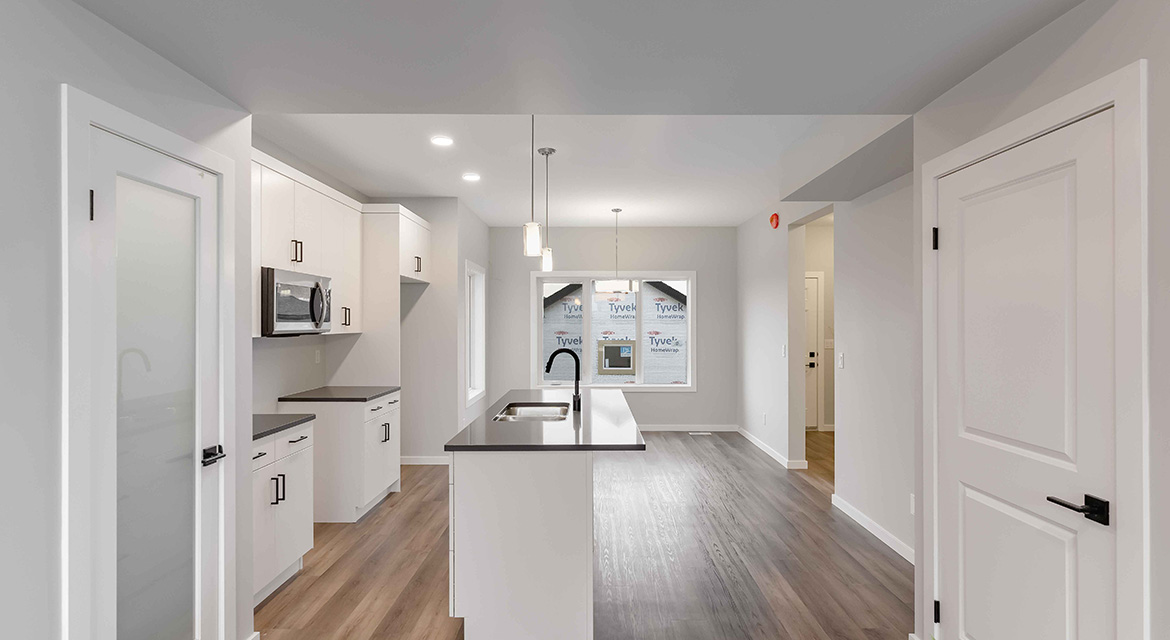 RG106EGalleyKitchen