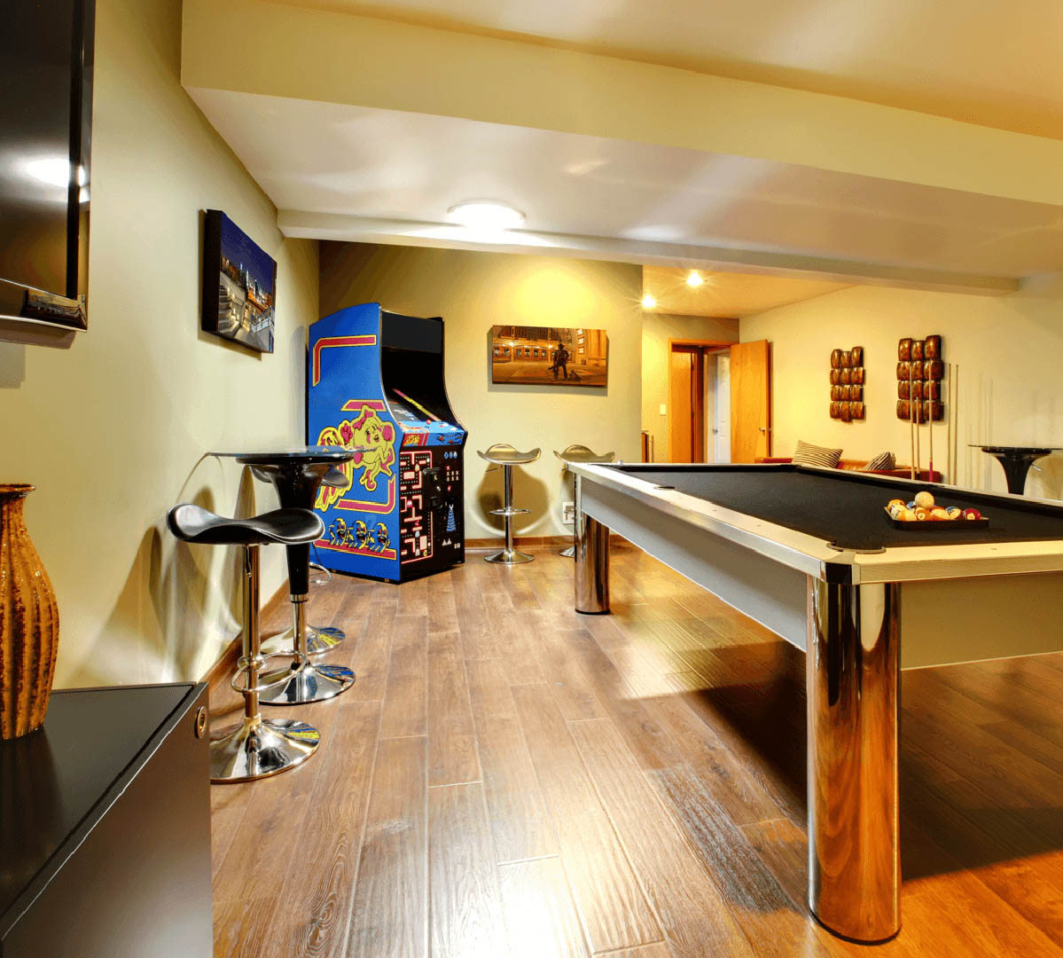 The Best Floor Plans for a Finished Basement Games Room Image