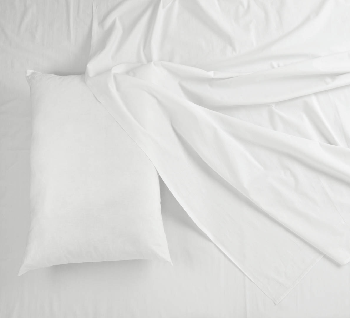 Home Hacks to Reduce the Heat Bed Sheets Image