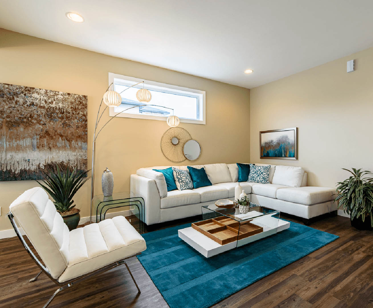Lively Living Spaces: Using Saturated Colours Teal Image