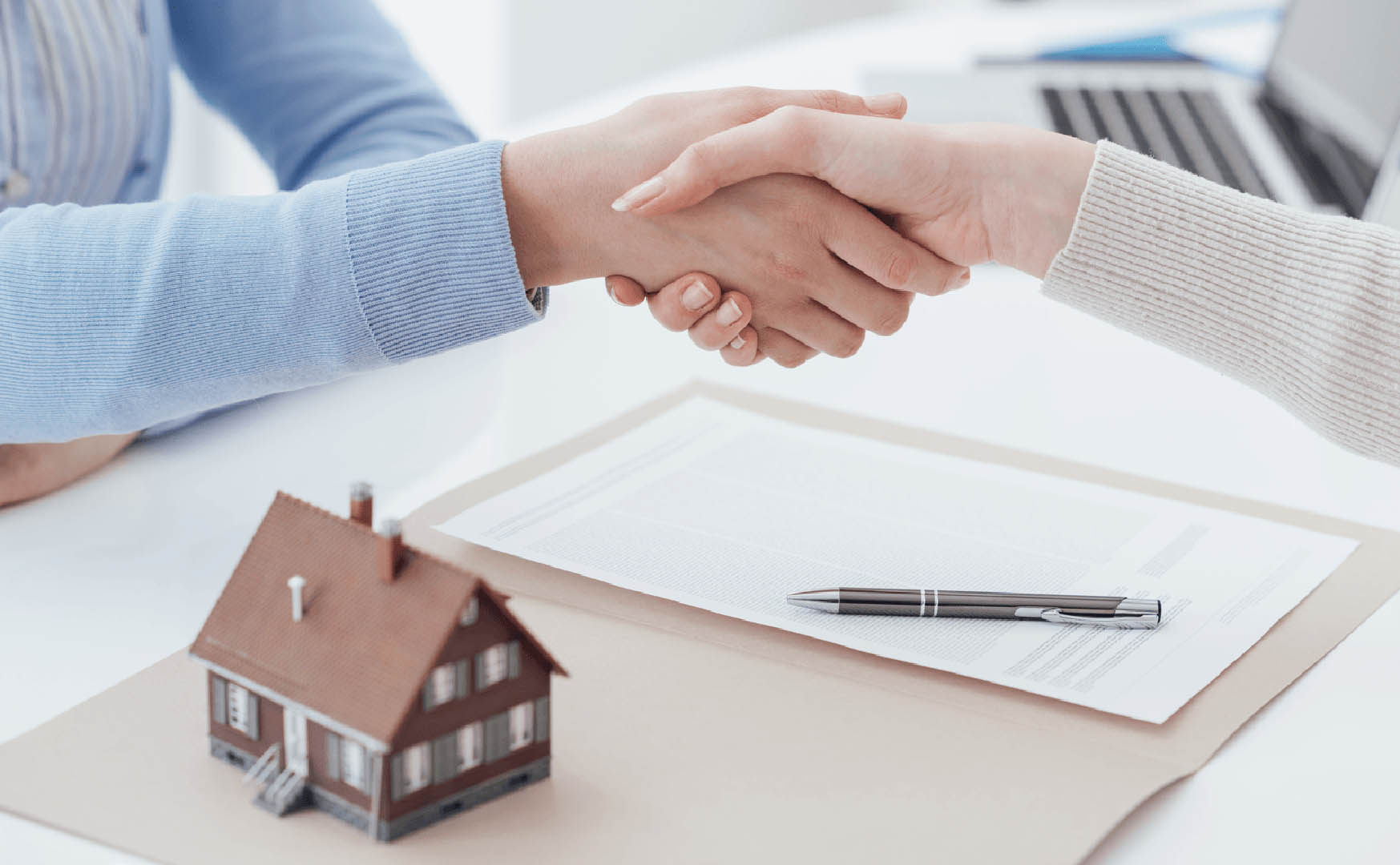 5 Tips to Help You Save for Your First Home Handshake Image