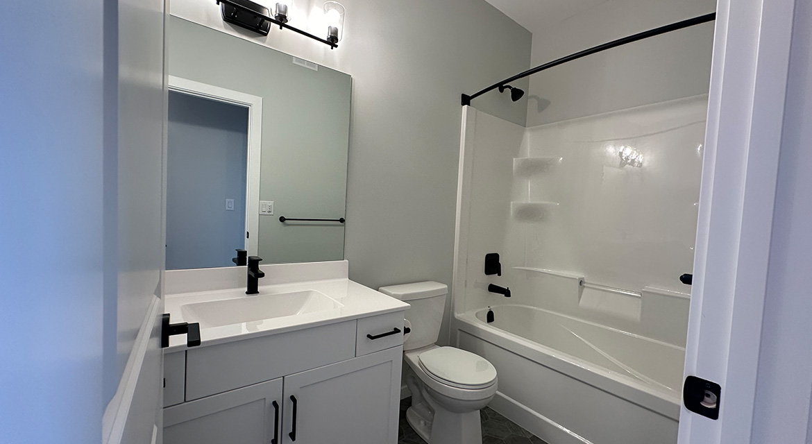 DG22MainBath