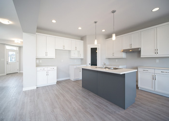 11. Making it Pretty - 358 Bonaventure Interior Kitchen Photo 11. Making it Pretty - 358 Bonaventure Interior Kitchen Photo