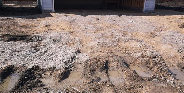 image090 gravel driveway