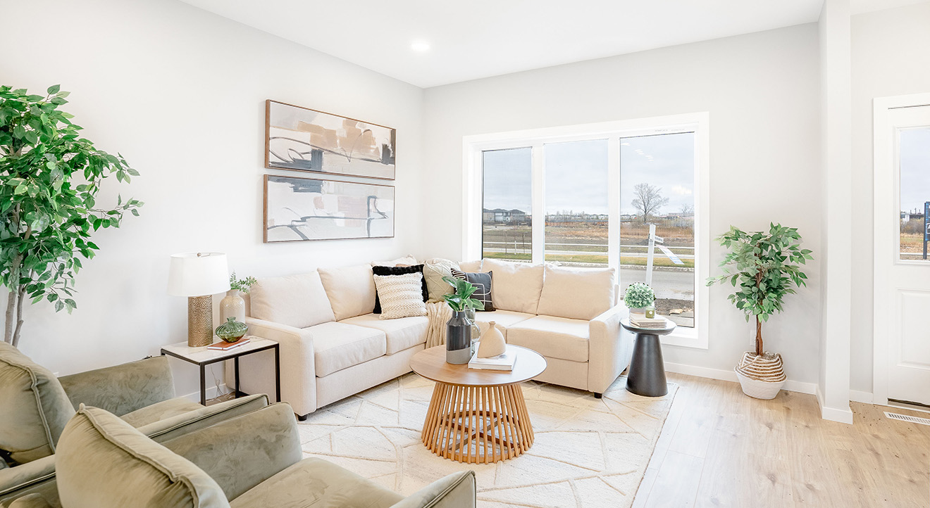 Rg10afrontgreamroom2