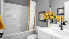 Dg7cmainfloorfullbath