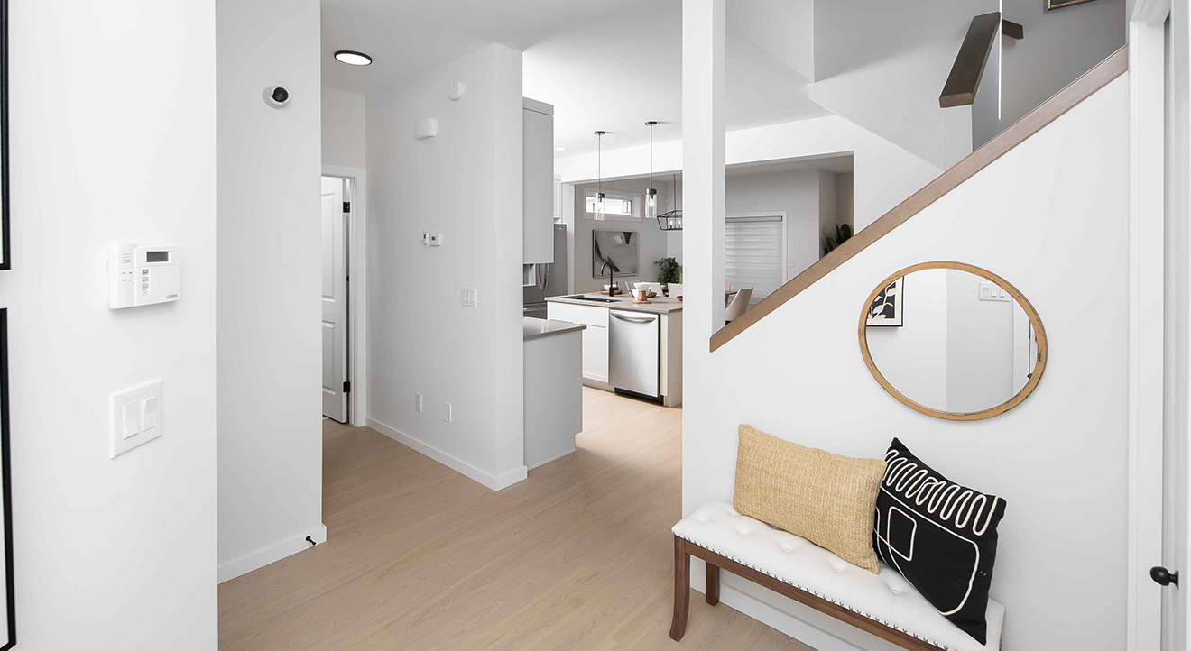 Dg 10 The Preston Entrance View