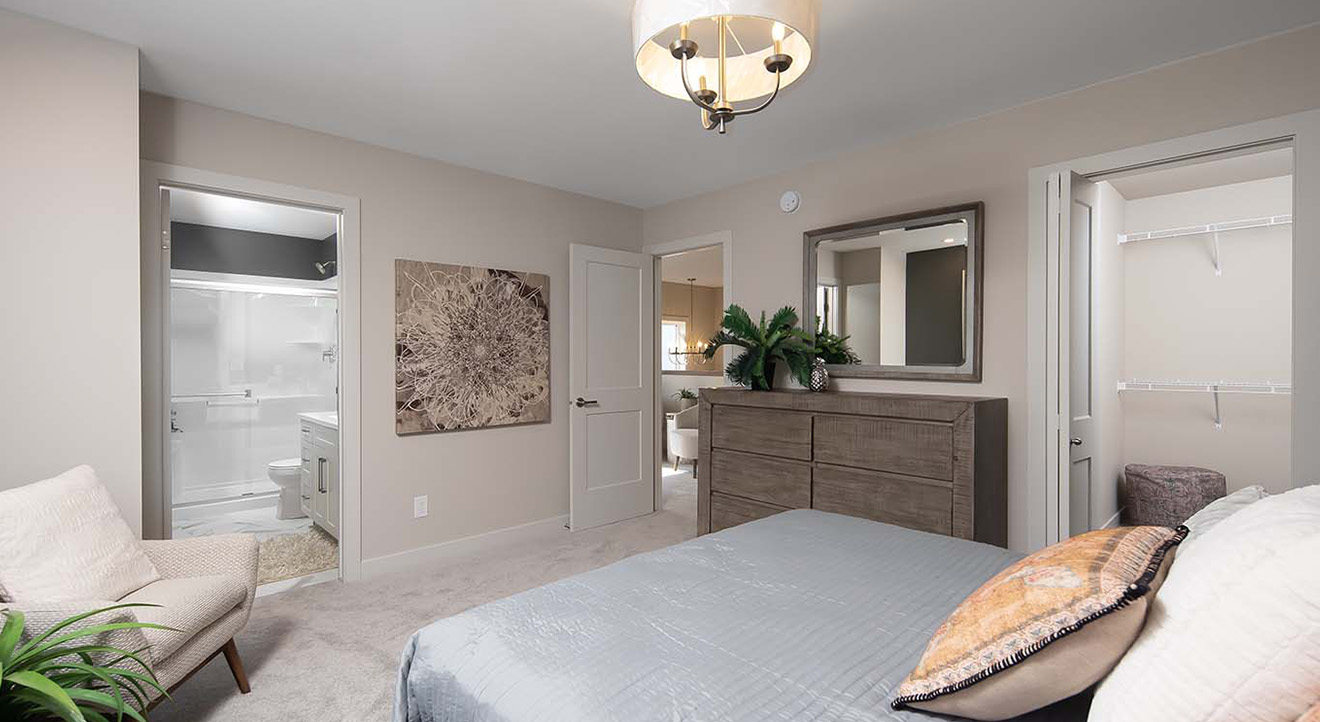 Dg17aprimarybedroom2