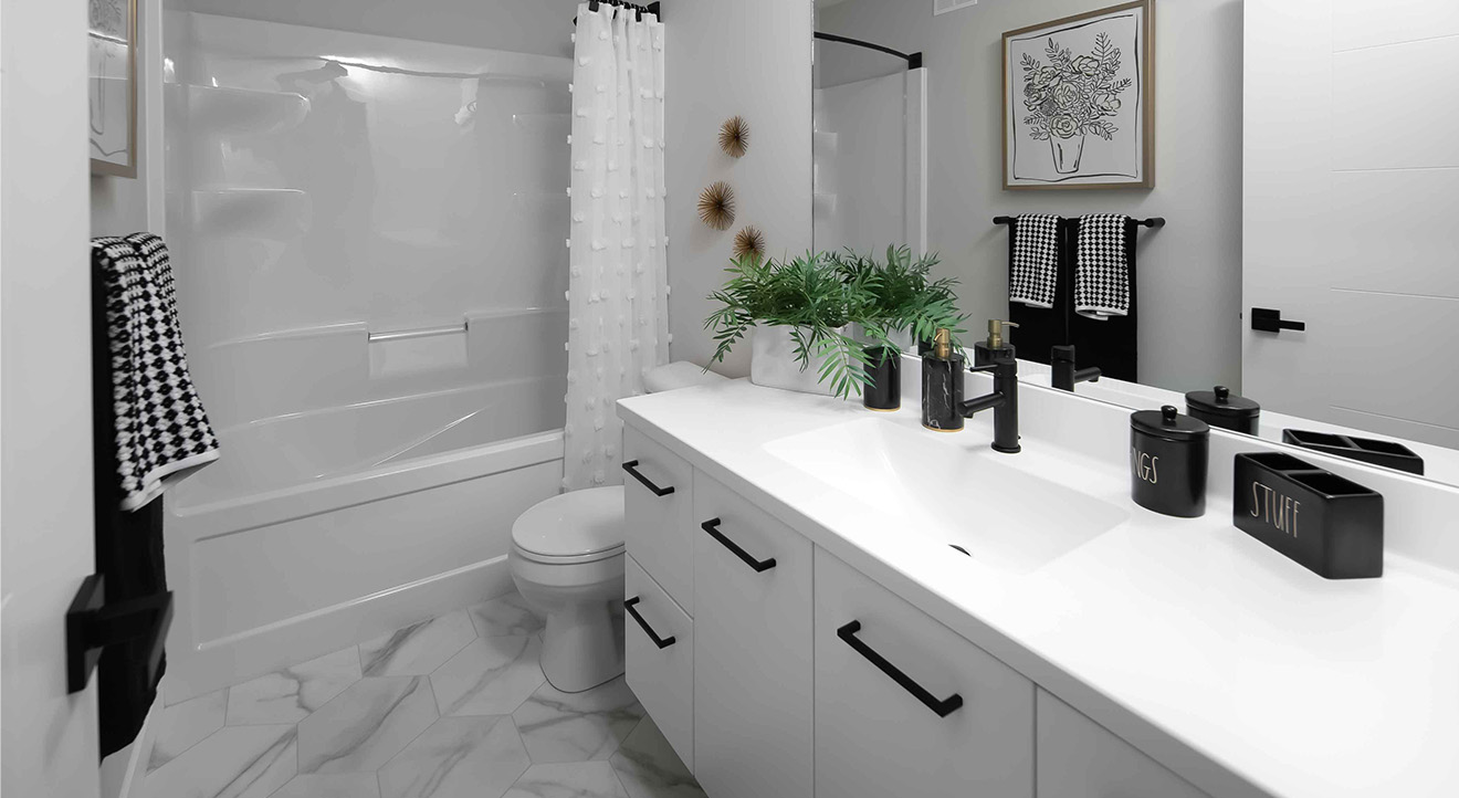 Dg27cupstairsmainbath