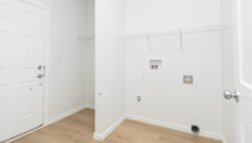 Dg33arearentry&laundry