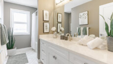 Dg44dupstairsmainbath