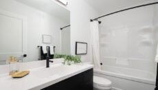 Dg45bupstairsmainbath