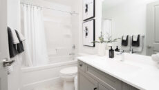 Dg48aupstairsmainbath