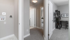 Rg105aupstairslanding&laundry