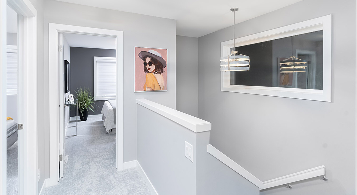 Rg107aupstairslanding