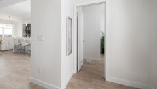 Dg48amainfloorbedhall