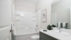 Dg7cmainfloorfullbath