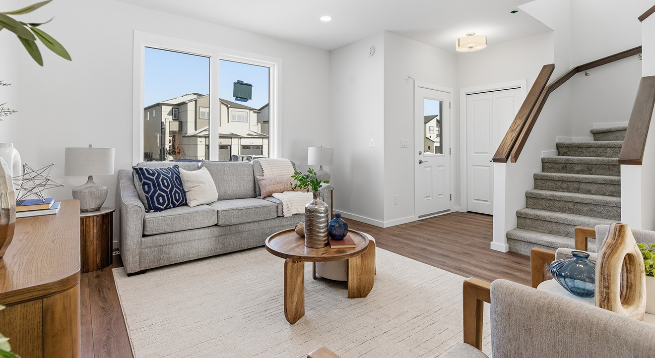 Rg75bfrontroom&entry