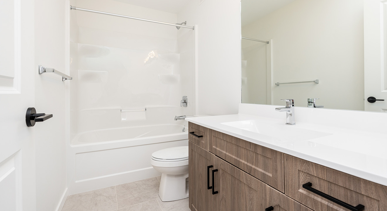 Dg48amainfloorfullbath