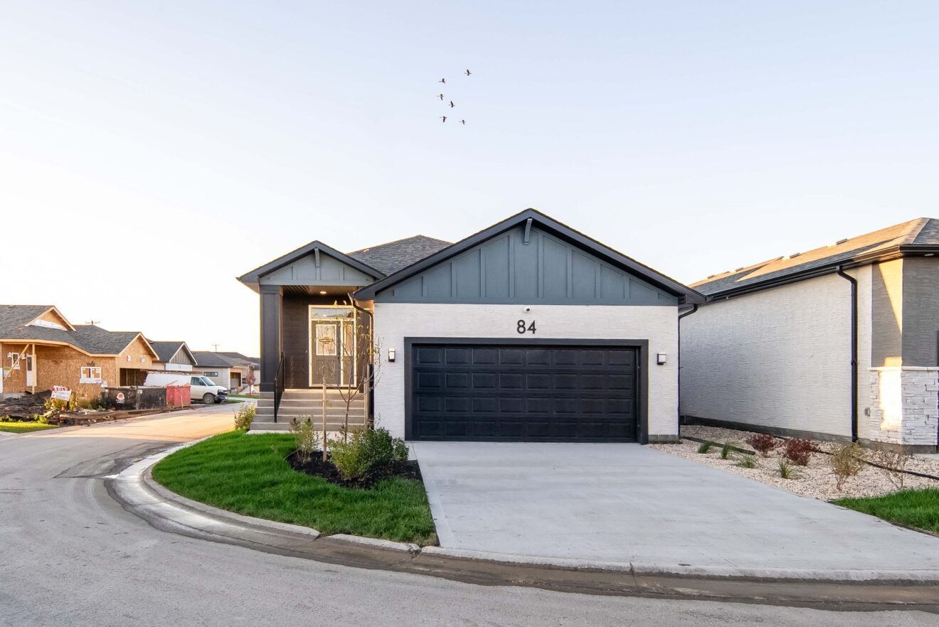 2. 84 100 Grande Pointe Meadows Blvd.