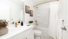 Dg15asecondfloorbath