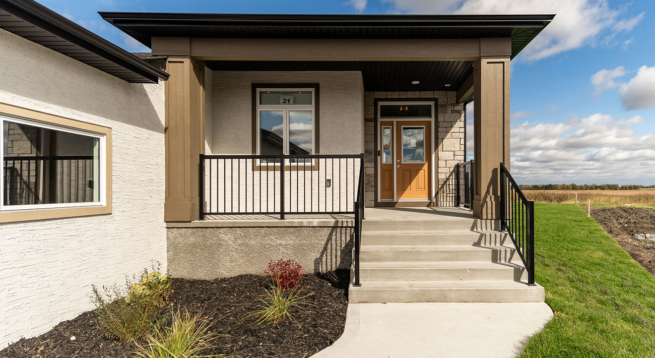 Dg50afrontporch